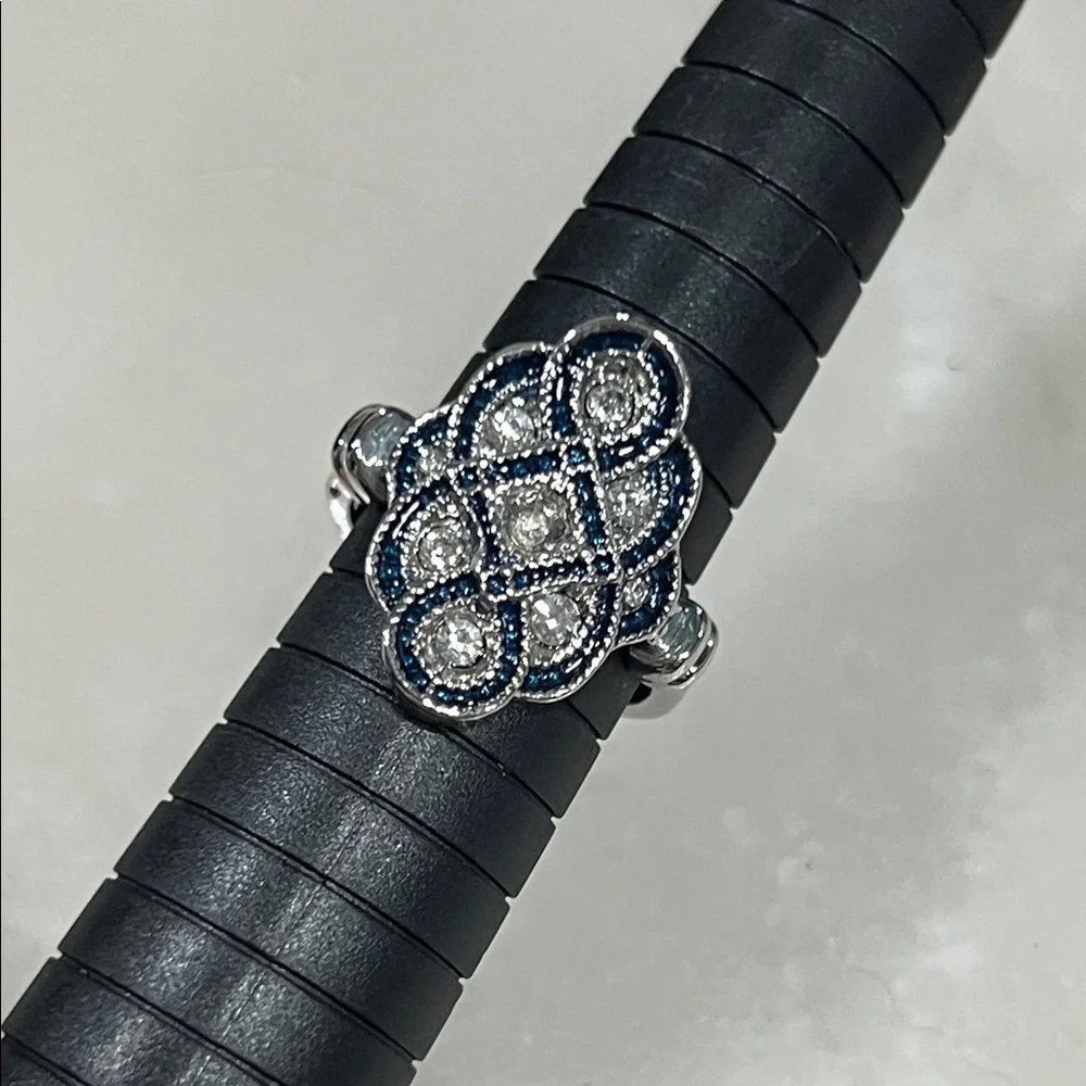 Elegant Silver and Blue Women's Ring